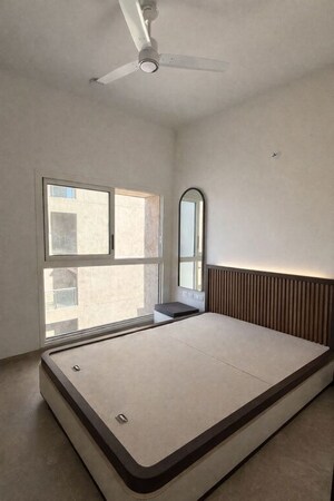 Room in 3 BHK Apartment at Sobha Nesara, Kothrud – for Rent