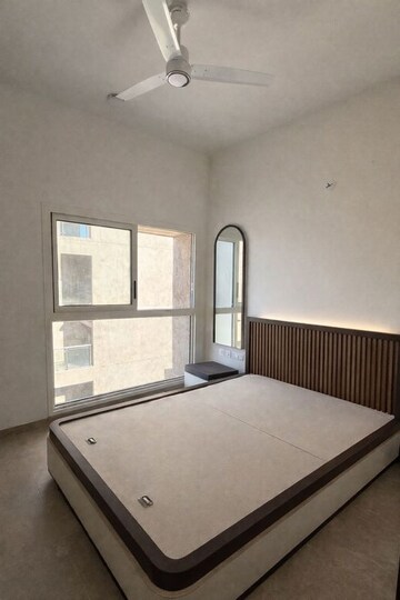 Room in 3 BHK Apartment at Sobha Nesara, Kothrud – for Rent