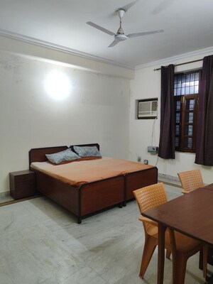 1 RK Independent House For Rent in RWA Apartments Sector 51, Sector 51