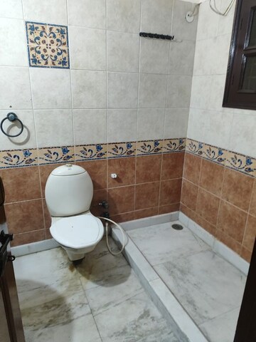 Bathroom in 1 RK Independent House at RWA Apartments Sector 51, Sector 51 – for Rent