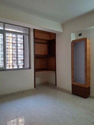 Room in 2 BHK Apartment at New Mhada Colony Powai, Powai – for Rent