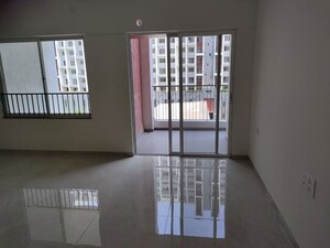 Room in 2 BHK Apartment at Godrej 24, Hinjewadi – for Rent