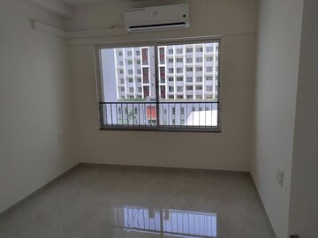 Room in 2 BHK Apartment at Godrej 24, Hinjewadi – for Rent