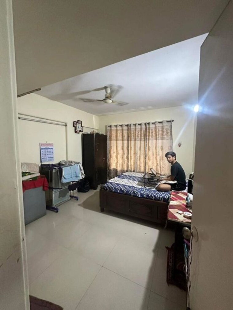 Master Bedroom, shah-gagan-garima-bopodi 2 Bedroom 950 Sq.Ft. Apartment In Bopodi Pune 10085103