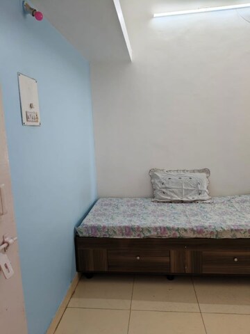 Bedroom in 2 BHK Apartment at Oriental Gold Apartment, Aundh – for Rent