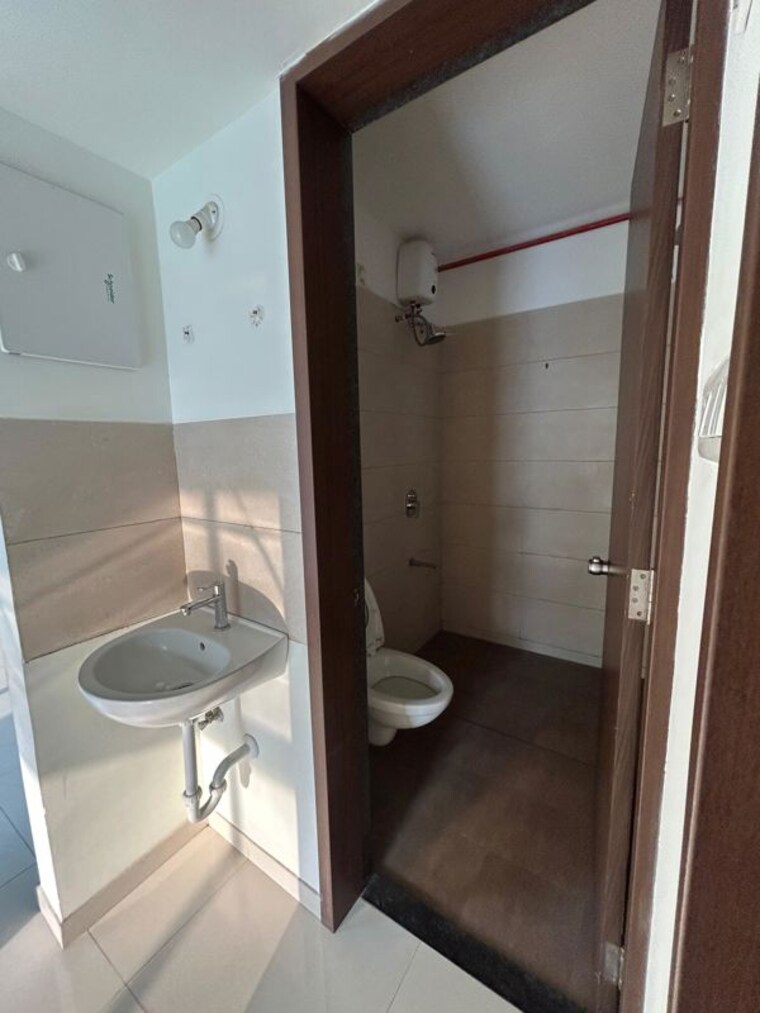 Bathroom, pride-purple-park-connect 2 Bedroom 650 Sq.Ft. Apartment In Hinjewadi Pune 10085112