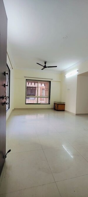 Room in 2 BHK Apartment at Devi Lotus, Bopodi – for Rent