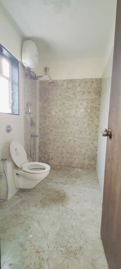 2 BHK Apartment For Rent in Devi Lotus