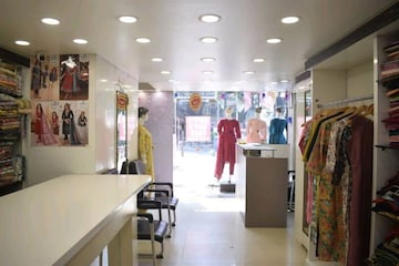 Team Area in  Shop at Shri Ram Niwas, Aundh – for Rent
