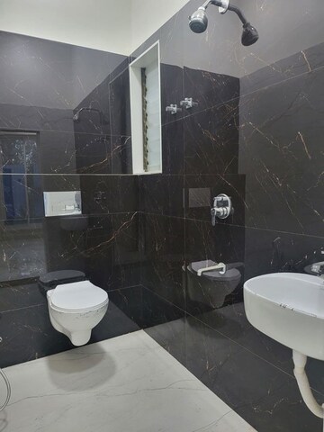 Master Bedroom in 2 BHK Apartment at Evershine Woods, Mira Road – for Rent