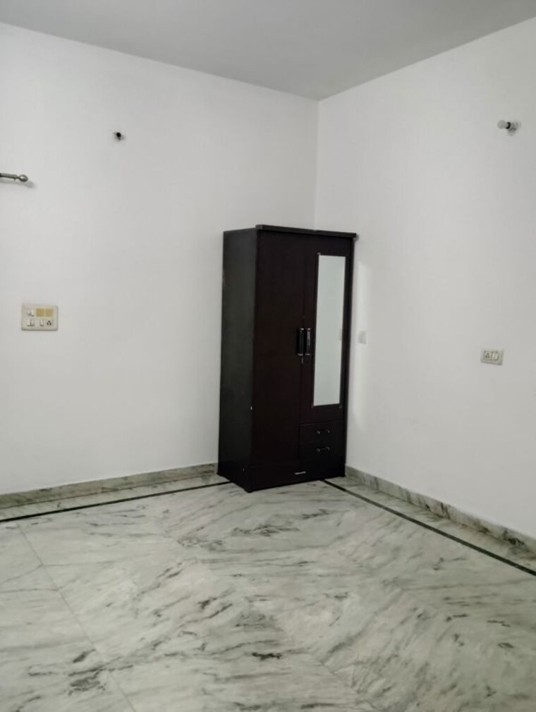Bedroom, sector 16 3 Bedroom 2250 Sq.Ft. Builder Floor In Sector 16 Faridabad 10085124