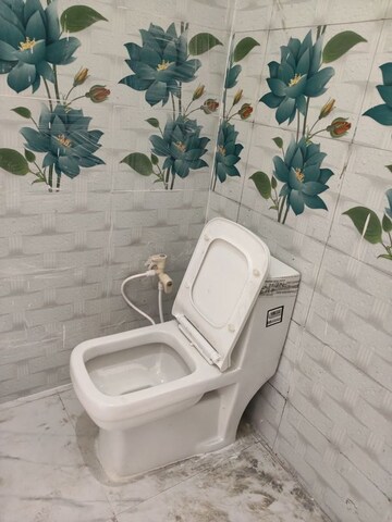 Bathroom in 1 RK Builder Floor at RWA Apartments Sector 70, Sector 70 – for Rent