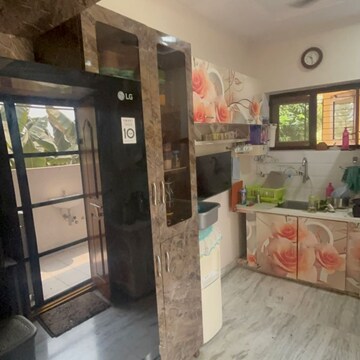 Parking in 6 BHK Independent House at Tadepalli – for Sale