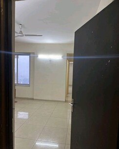 1 BHK Apartment For Rent in Wave Dream Homes
