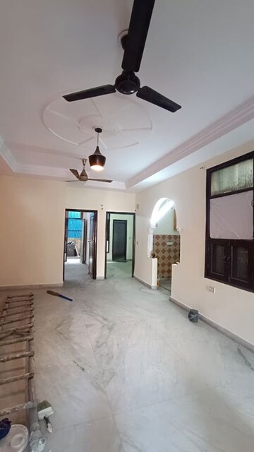 Room in 3 BHK Builder Floor at Indrapuram – for Sale