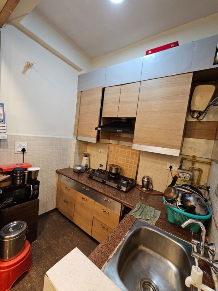 Kitchen, indrapuram 3 Bedroom 1300 Sq.Ft. Builder Floor In Indrapuram Ghaziabad 10085209