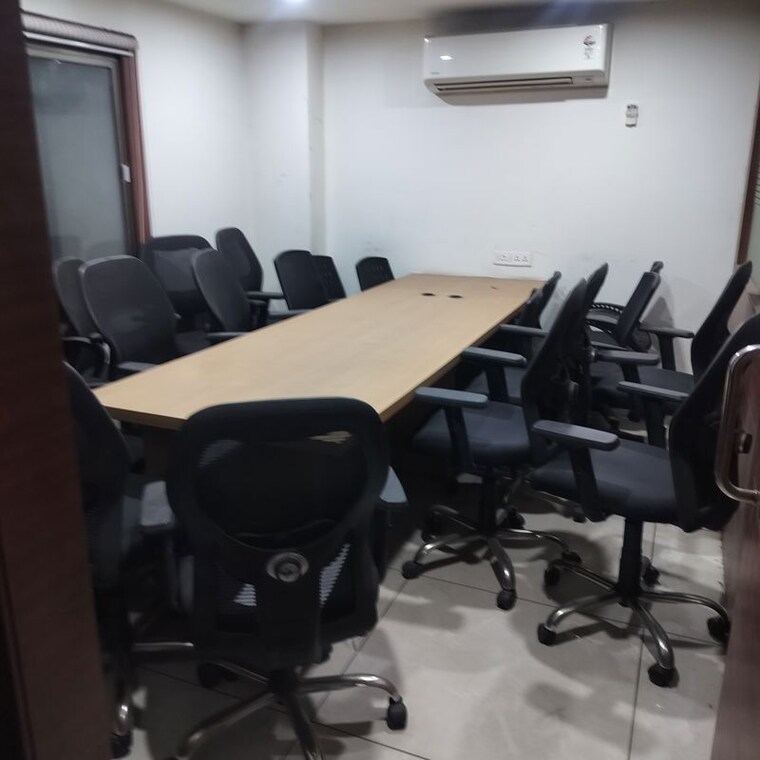 Team Area, zone ii Commercial Office Space 1400 Sq.Ft. In Zone ii Bhopal 10085239