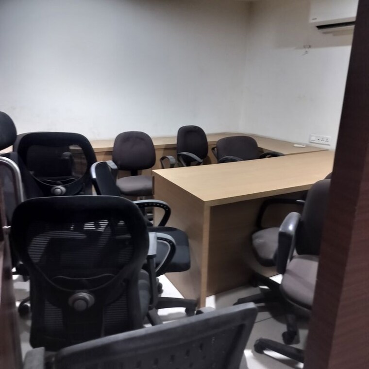Team Area, zone ii Commercial Office Space 1400 Sq.Ft. In Zone ii Bhopal 10085239