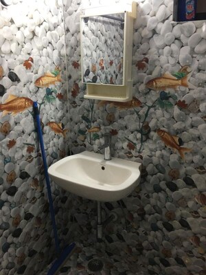 Bathroom in 2 BHK Builder Floor at Palam Vihar – for Rent