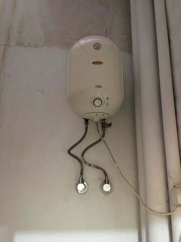 Bathroom in 2 BHK Builder Floor at Palam Vihar – for Rent