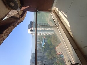 Furnished Amenities in 2 BHK Apartment at RNA Continental, Chembur – for Rent