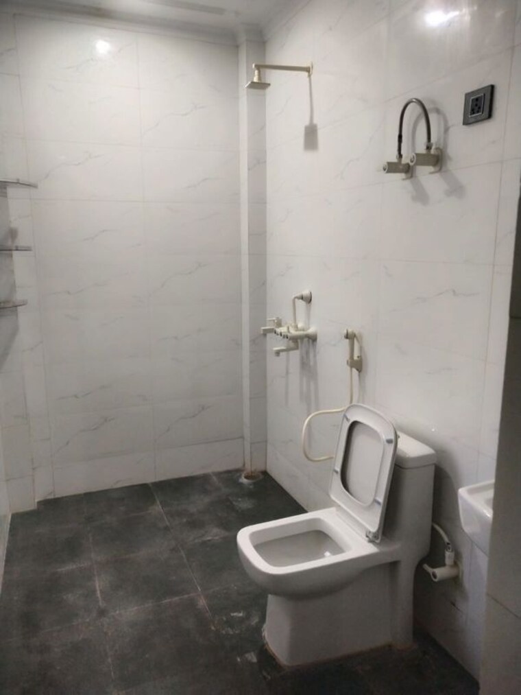 Bathroom, sector 55 2 Bedroom 1180 Sq.Ft. Independent House In Sector 55 Noida 10085315