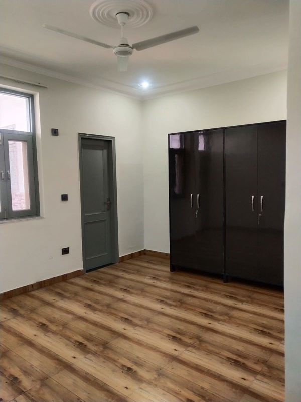 2 BHK Independent House For Rent in Sector 55