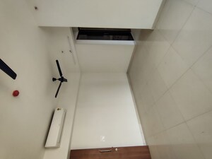 Furnished Amenities in 1 BHK Apartment at Lodha Amara, Kolshet Road – for Rent