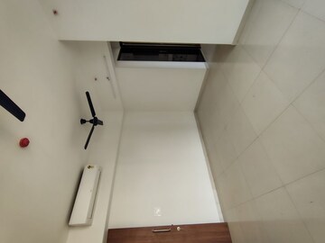 Furnished Amenities in 1 BHK Apartment at Lodha Amara, Kolshet Road – for Rent