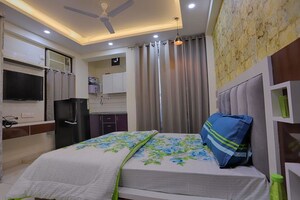 Bedroom in Studio Builder Floor at Sector 45 – for Rent