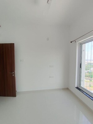 2 BHK Apartment For Rent in Runwal The Central Park, Chinchwad