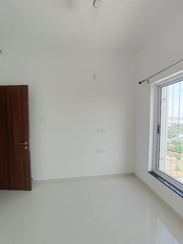2 BHK Apartment For Rent in Runwal The Central Park, Chinchwad