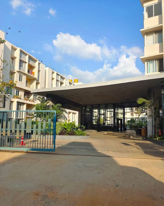 3 BHK + Pooja Room Apartment For Rent in Kogilu