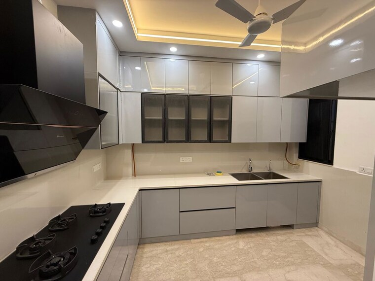 Kitchen, kalkaji 3 Bedroom 200 Sq.Yd. Builder Floor In Kalkaji Delhi 10085474