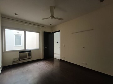Room in 4 BHK Builder Floor at New Friends Colony – for Rent