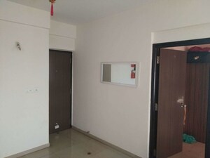 Room in 2.5 BHK Apartment at Patel Neotown Smondo 3, Electronic City Phase I – for Rent
