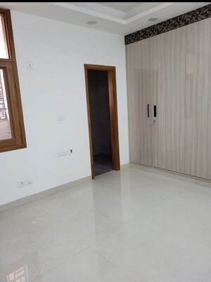 Room in 2 BHK Builder Floor at Malviya Nagar – for Rent