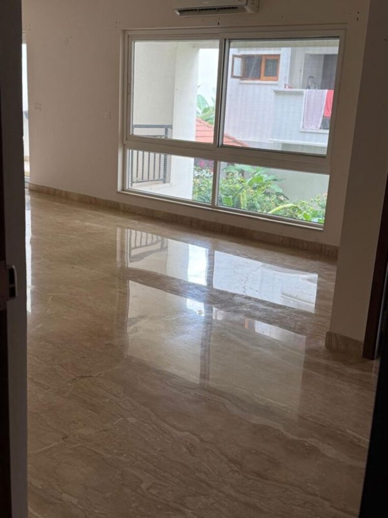 Room, hbr layout Commercial Showroom 4000 Sq.Ft. In Hbr Layout Bangalore 10085526