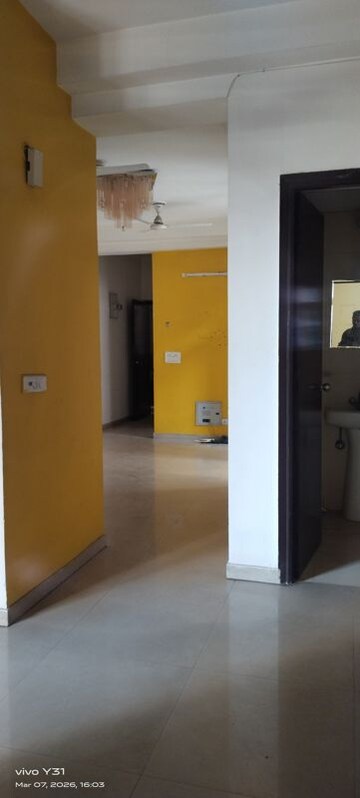 Room in 2.5 BHK Apartment at Mahagun Mywoods, Sector 16c Greater Noida – for Sale