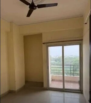 Room in 2 BHK Apartment at Chinhat – for Rent