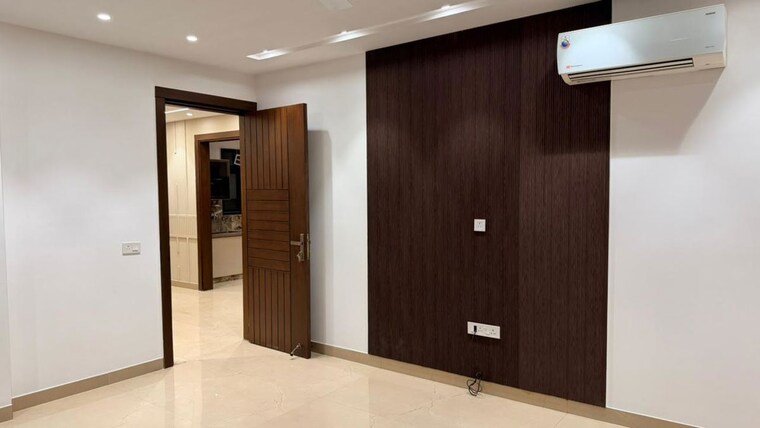 Room, ansal-api-esencia 4 Bedroom 300 Sq.Yd. Builder Floor In Sector 67 Gurgaon 10085809