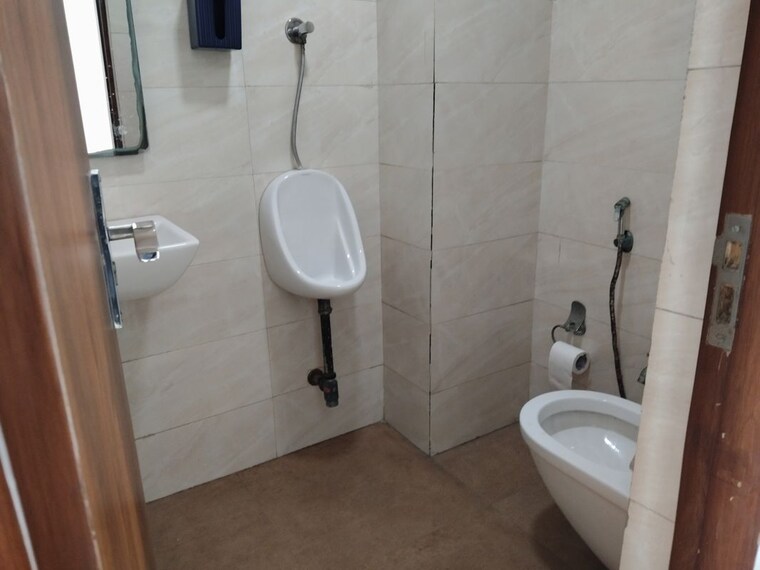 Floor Plan, netaji subhash place Commercial Office Space 1555 Sq.Ft. In Netaji Subhash Place Delhi 10085836