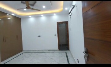 Room in 3 BHK Builder Floor at Kalkaji – for Sale