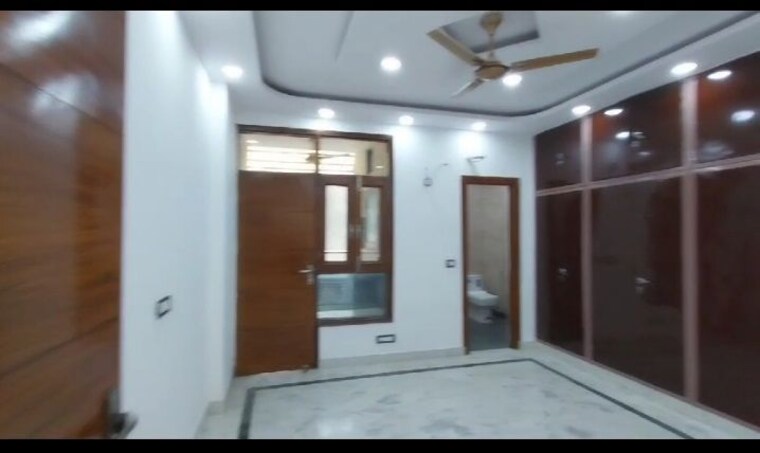 undefined, kalkaji 3 Bedroom 175 Sq.Yd. Builder Floor In Kalkaji Delhi 10085783