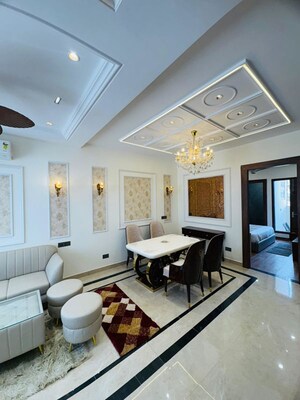 Team Area in 2 BHK Apartment at Sector 115 – for Sale