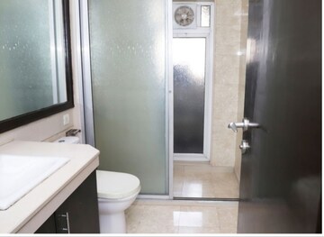 Bathroom in 4 BHK Apartment at Hiranandani Gardens Richmond Tower, Powai – for Sale