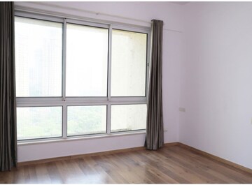 Room in 4 BHK Apartment at Hiranandani Gardens Richmond Tower, Powai – for Sale