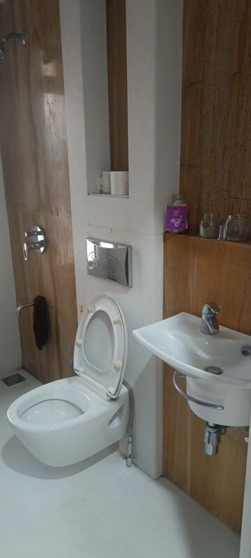Bathroom in 2 BHK Apartment at Lodha Luxuria, Majiwada – for Rent