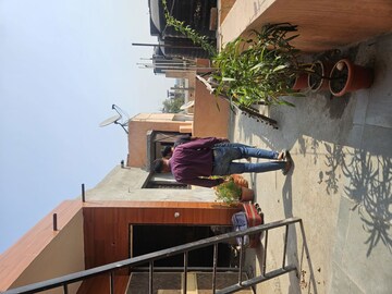 Kitchen in 1.5 BHK Apartment at Sarita Vihar – for Rent