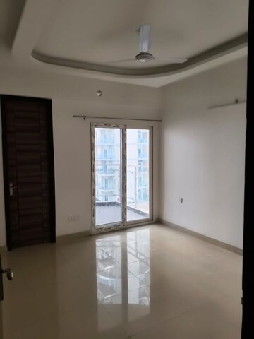 Room in 2 BHK Apartment at Samridhi Luxuriya Avenue, Sector 150 – for Rent